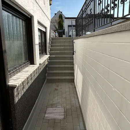 Rheintraum Soutterain Mit Sauna Διαμέρισμα Weissenthurm